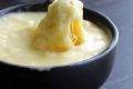 Fondue con guinnes y queso cheddar