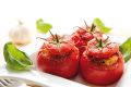 Tomates rellenos de carne y queso